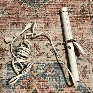 T3 1.5 inch curling iron